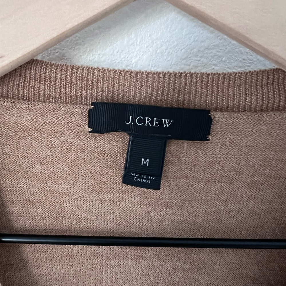 J. Crew Men's V-Neck Tan Merino Wool Sweater - Picture 2 of 4